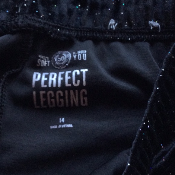 CLEARANCE: Set of 2 Girl’s Leggings - Picture 7 of 8